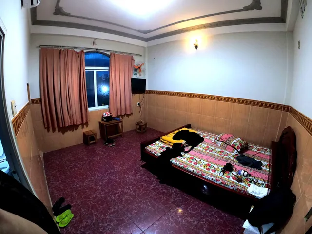 Nhà nghỉ Hương Giang