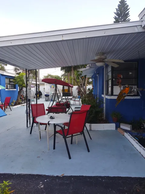 Macs Apartment Motel Inc