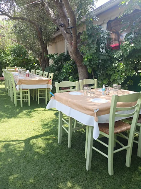 Το Καπηλειό - Μεζεδοπωλείο