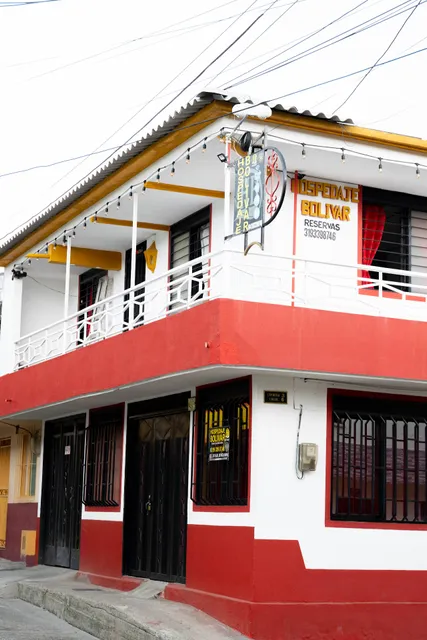 HOSTAL HOSPEDAJE BOLIVAR ALCALÁ