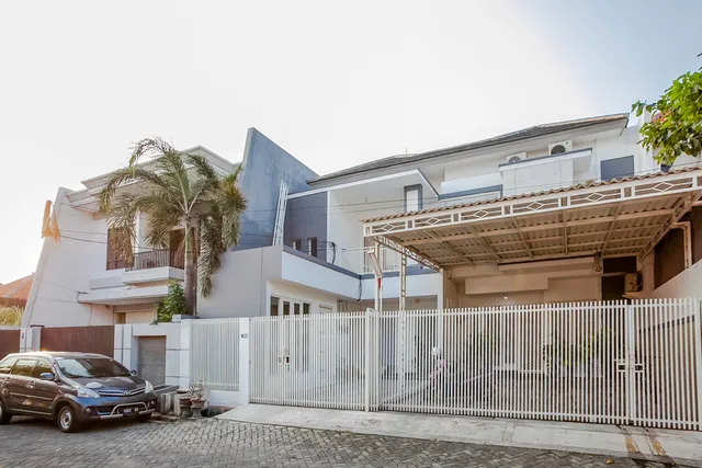 RedDoorz near ITATS University