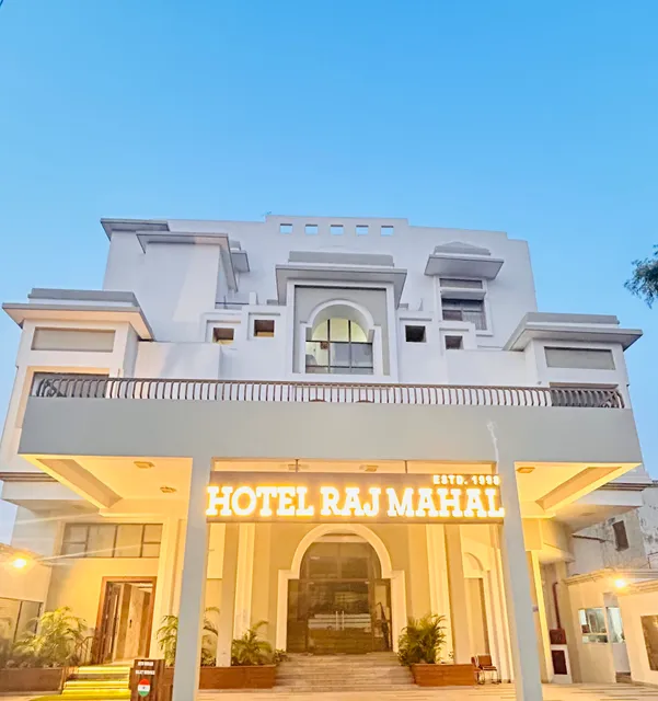 Raj Mahal Hotel