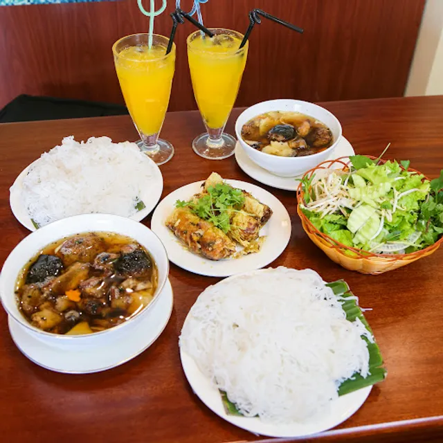 Bún chả Sinh Từ