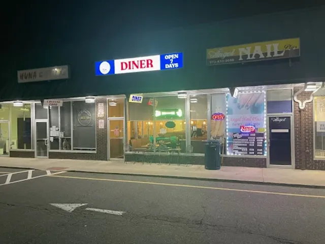 3 Stone Family Diner