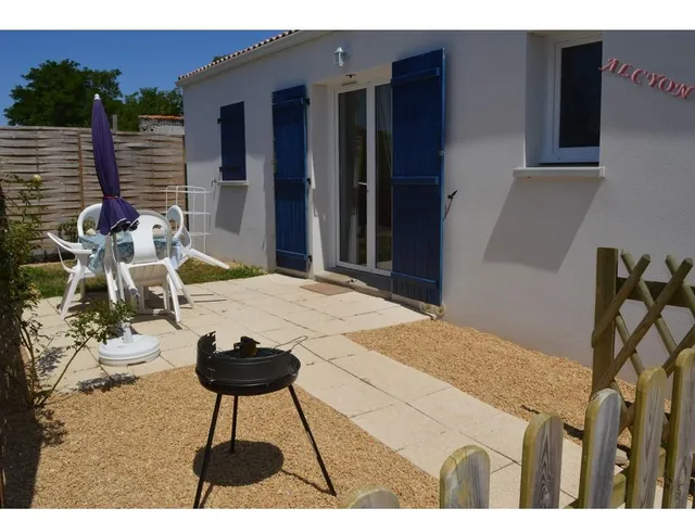 The Plenitude of the Shore