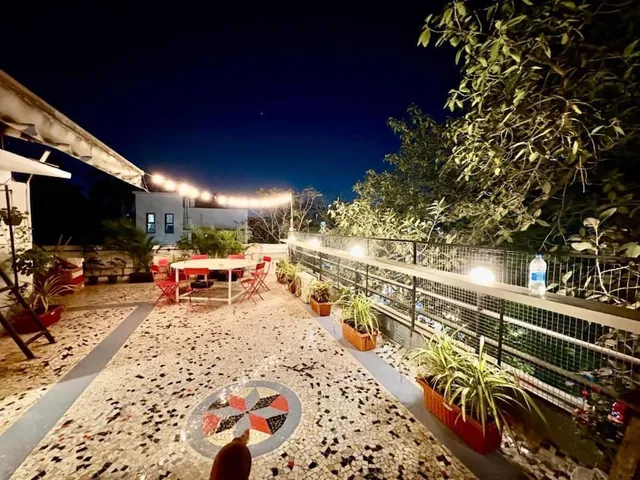 Locomo Mini - 9 mins from airport