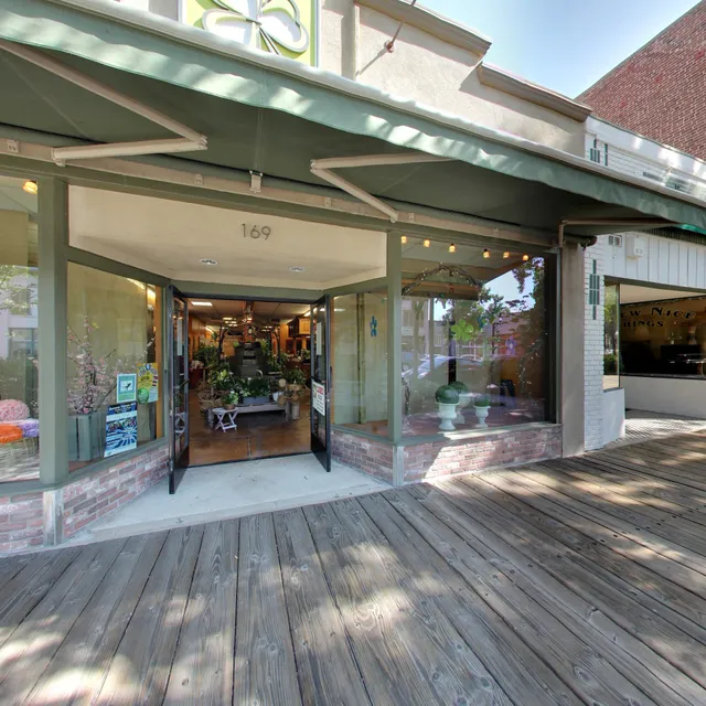 O'Malley's Flowers of San Dimas