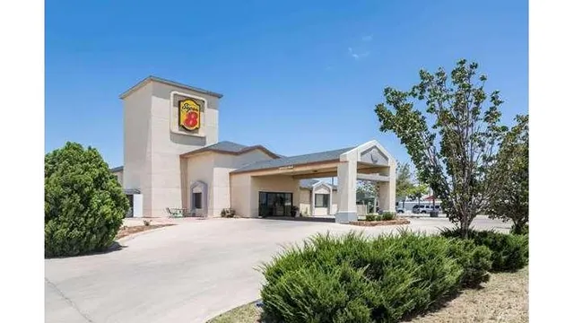 Super 8 by Wyndham Midland