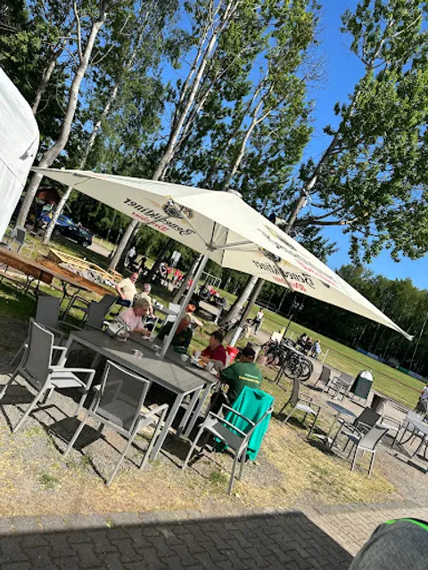 Willys Sportlerklause