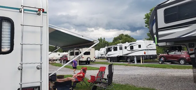 Dad's Bluegrass Campground