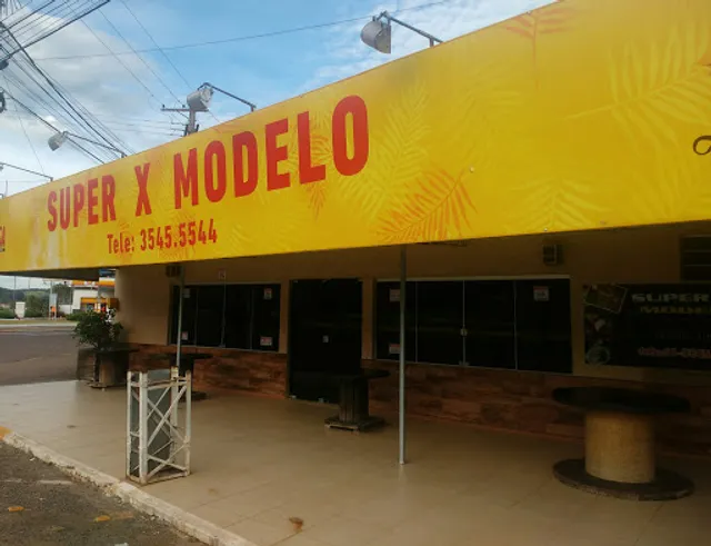 Super Xis Modelo
