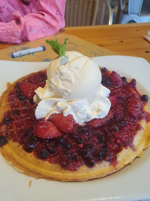 Heladería Crepes & Waffles El Eden