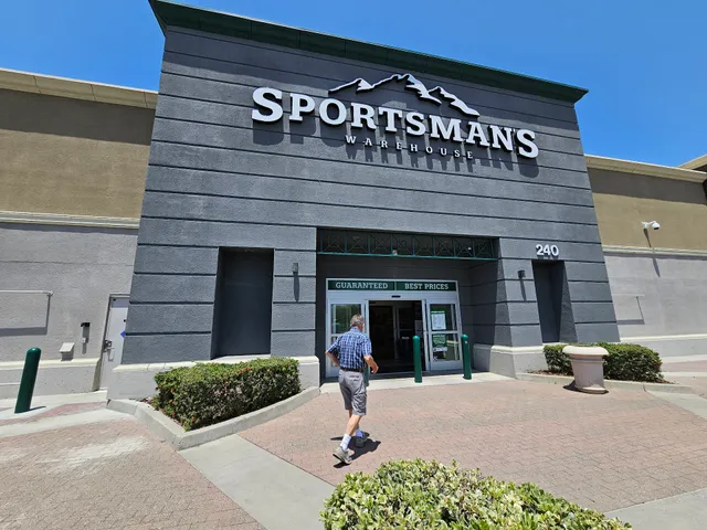 Sportsman's Warehouse