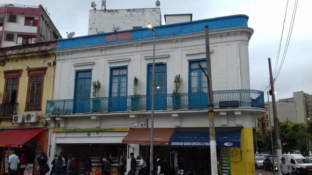 Balcony Hostel & Hotel