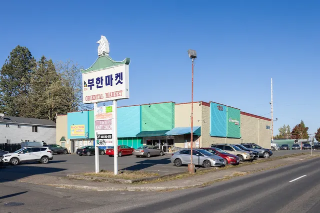 Boo Han Oriental Market