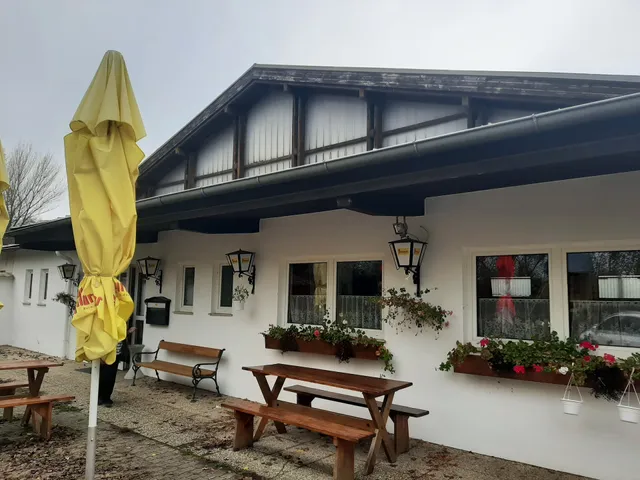 Tennishalle - Peiritsch Johanna u Gerhard