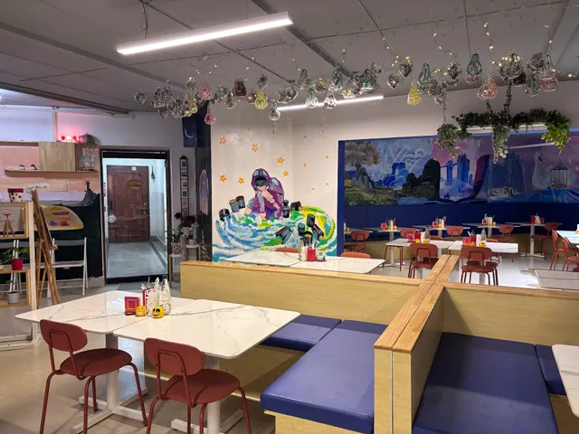 Paint The Town Restaurant