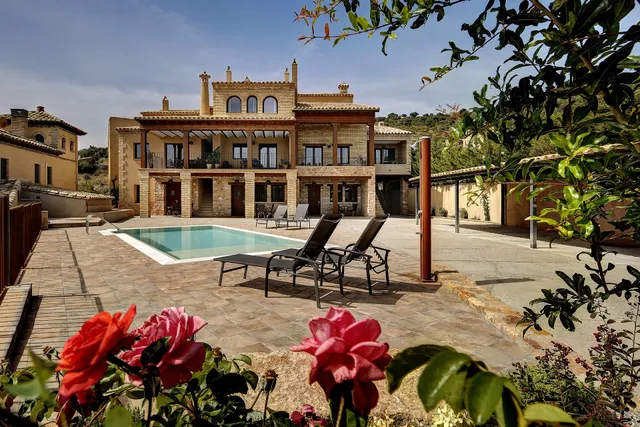 Apartamentos El Portal de Alquezar