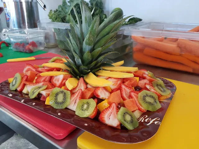 La Tropicana Fruits & Juices