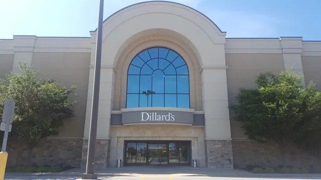 Dillard's