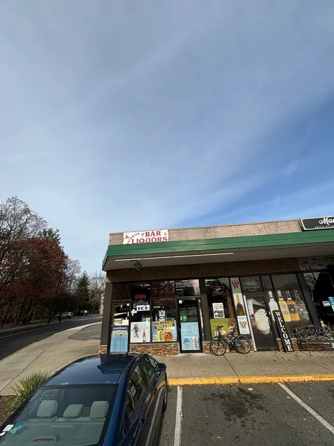 Waldwick Bar & Liquors