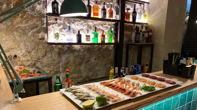 CRUDO Ristorante | Lounge bar