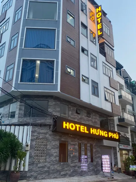 HOTEL HƯNG PHÚ