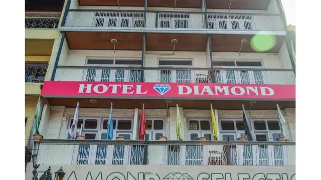 OYO 48242 Hotel Diamond