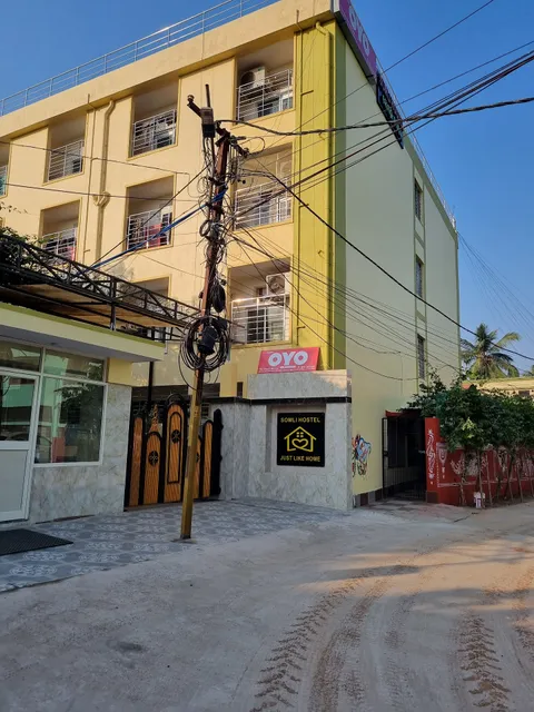 OYO The Green Akress