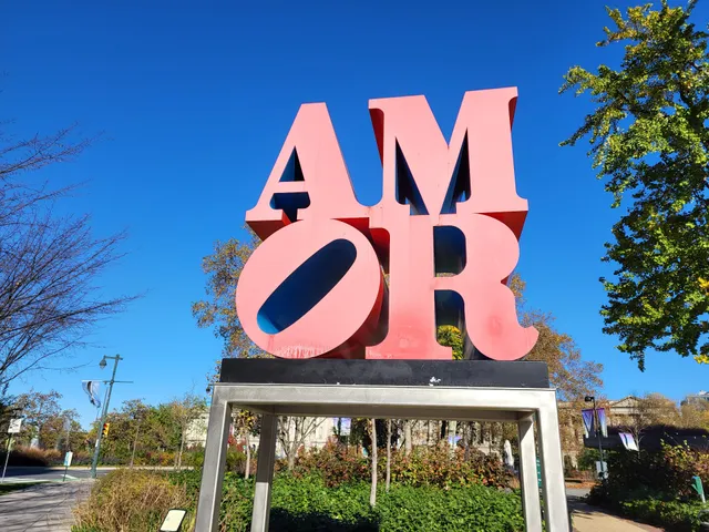 AMOR Sculpture