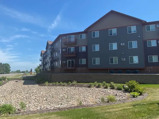 Cedar Pointe Apartments