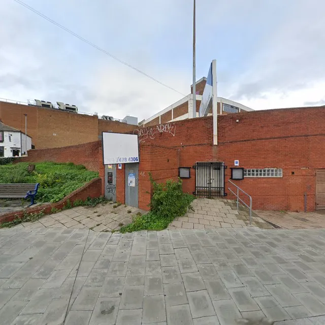 Cafe Local, Gravesend Station