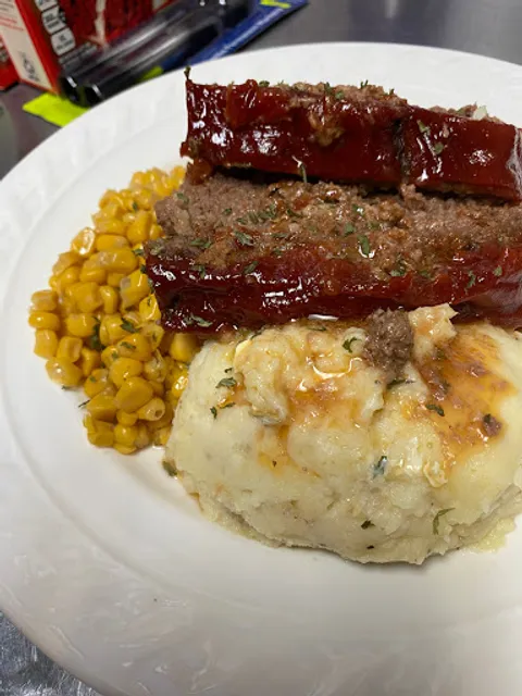 (Tourist Eatery)World Famous NuNu’s Sweet Soul Food (Resturant Location)