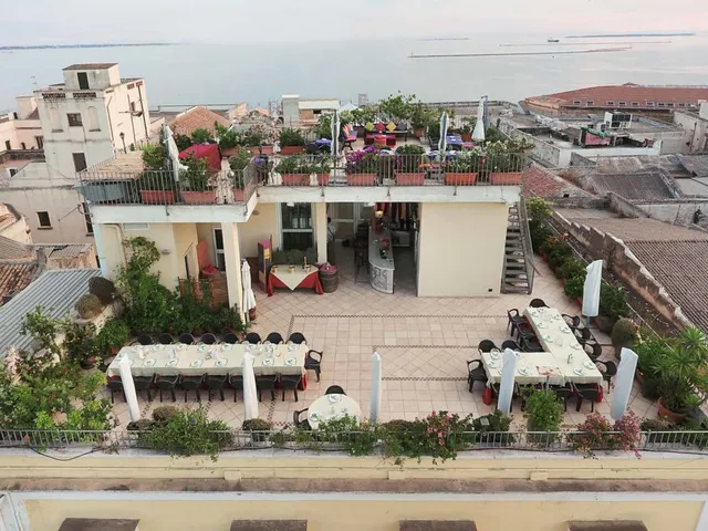 Hotel Akropolis - Museum Hotel