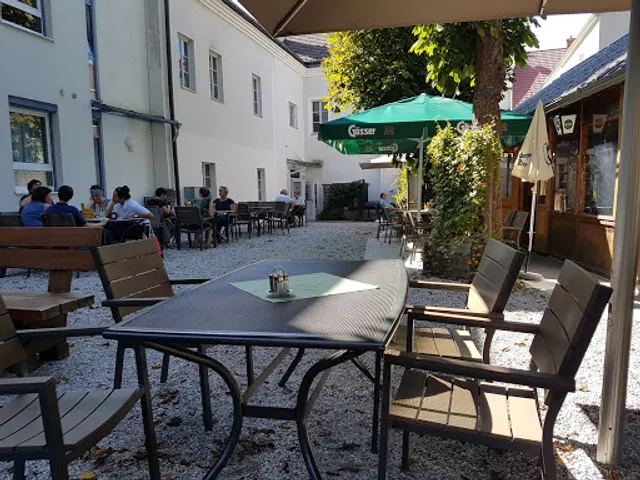 Zum Schwarzen Elefanten