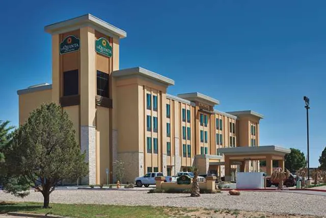 La Quinta Inn & Suites by Wyndham Carlsbad