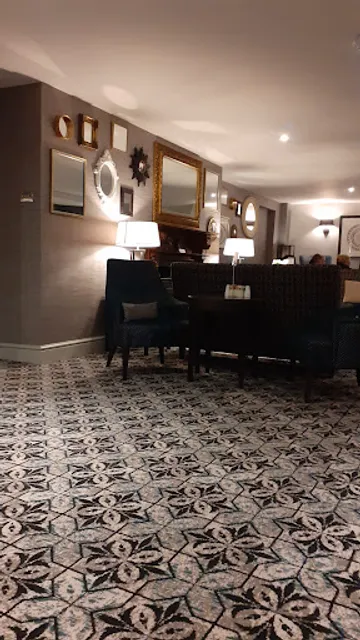 Du Vall's Restaurant @ The Holt Hotel