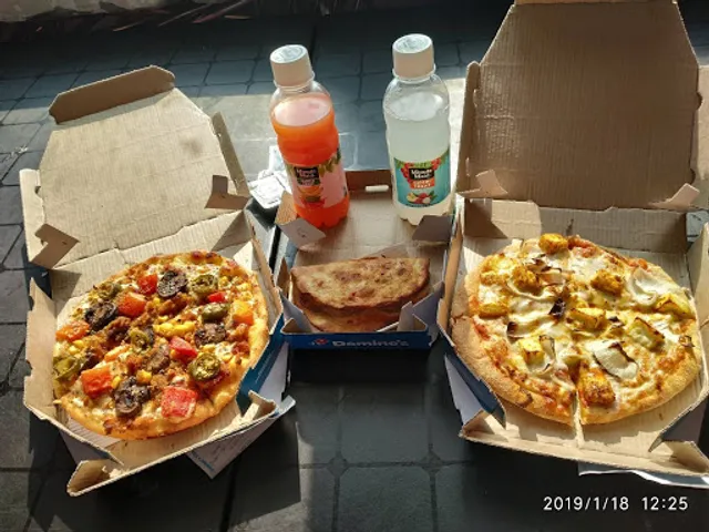 Domino's Pizza | Village Chechuru, Phagwara