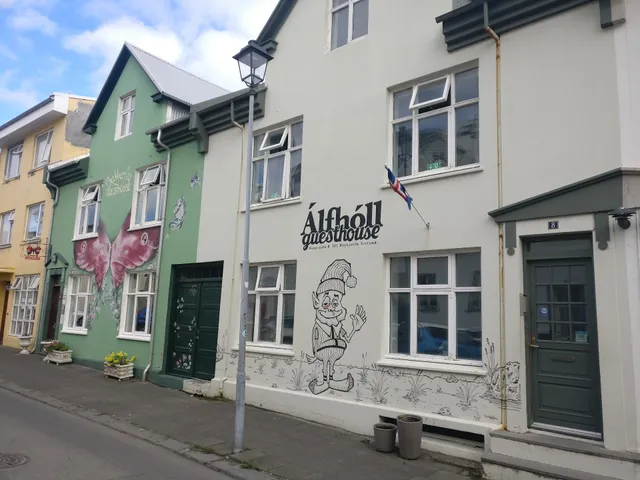 Álfhóll Guesthouse