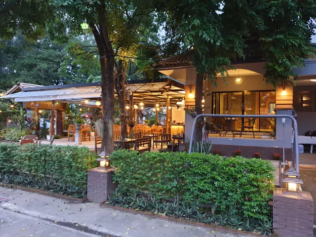 ร้าน Fusion Steak House & Seafood