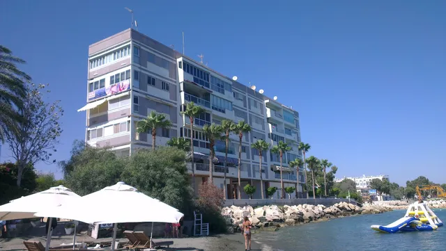 Santa Barbara Apartment