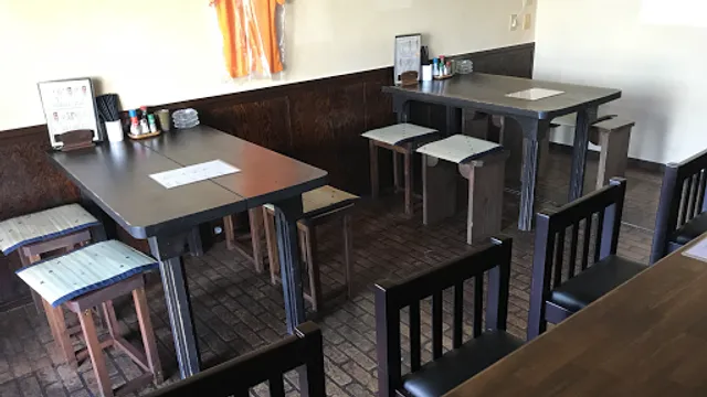 炭火焼鳥とりじん