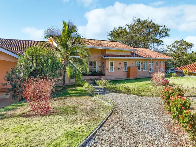 Gone Fishing Panama Resort