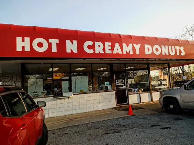 Hot N Creamy Donuts