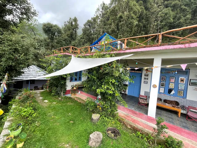 Kareri Kommune - The Last House