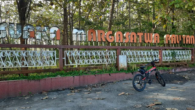 Suaka Margasatwa Paliyan