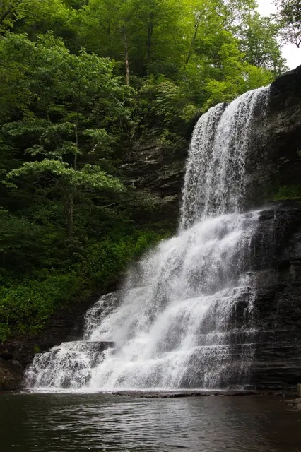 Cascade Falls Trailhead