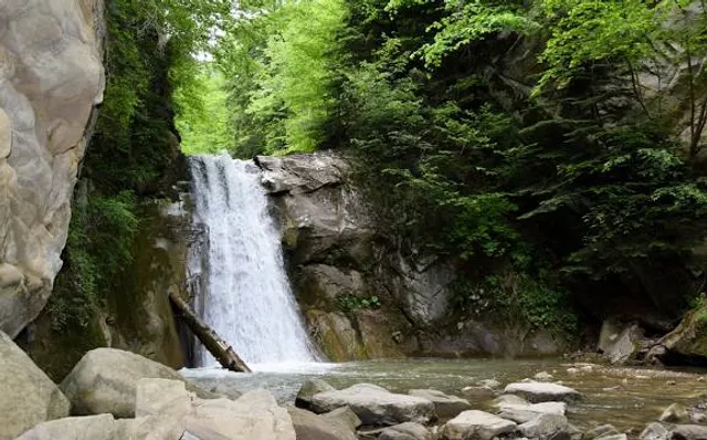 Pruncea Waterfall