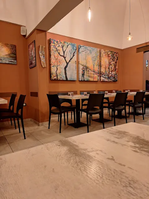 Spicchi d'Arte Specchia