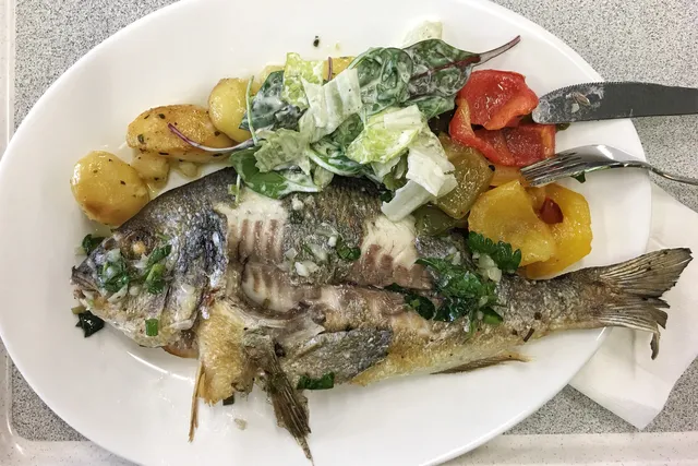 Mercedes-Benz Kantine Geb.128